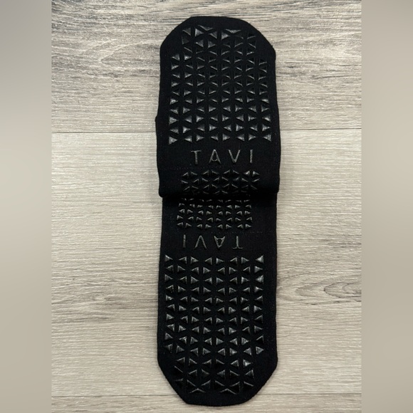 TAVI Grip Socks for Pilates/Barre/Lagree Savvy Flame Women’s Medium NWT - Picture 5 of 5
